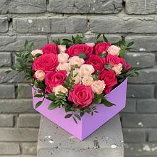 Цветочная композиция из Розы в коробке в Корпуса