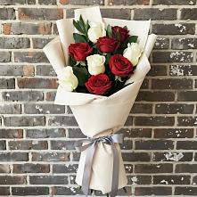 Букет цветов из:  Розы в Корпуса