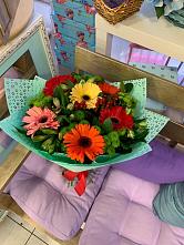 Букет цветов из:  Герберы, Хризантемы и Альстромерии #REPLACE_PRED# Корпуса