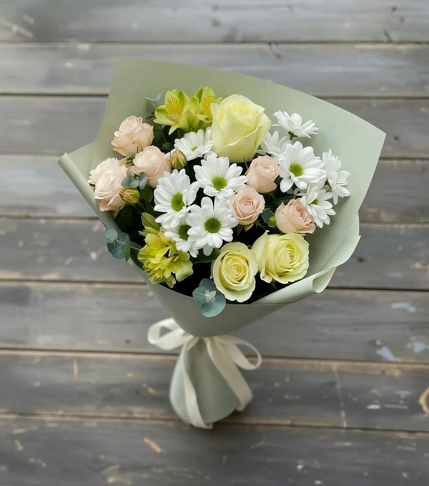 Букет цветов из: Альстромерии, Розы и Хризантемы в Корпуса