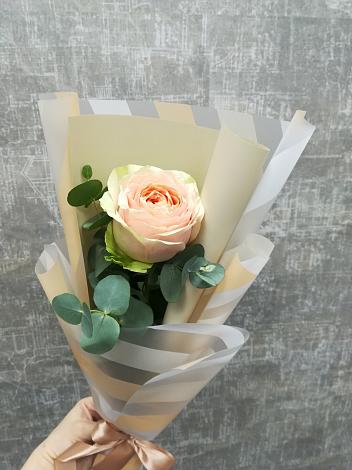 Букет цветов из: Розы в Корпуса