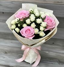 Букет цветов из:  Розы в Корпуса
