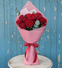 Букет цветов из:  Розы в Корпуса
