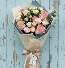 Букет цветов из:  Розы в Корпуса