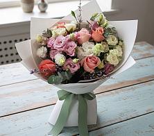 Букет цветов из:  Розы, Лизиантусы и Гвоздики в Корпуса