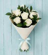 Букет цветов из:  Розы в Корпуса
