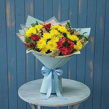 Букет цветов из:  Альстромерии и Хризантемы #REPLACE_PRED# Корпуса