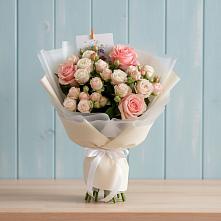 Букет цветов из:  Розы в Корпуса