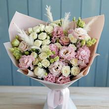 Букет цветов из:  Альстромерии и Розы в Корпуса