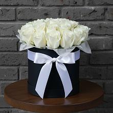 Цветочная композиция из Розы в шляпной коробке в Корпуса